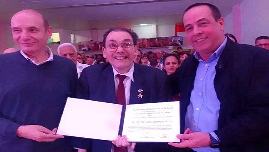 Doctor Alfredo Darío Espinosa: Un homenaje al liderazgo en los servicios de salud con el Premio OPS 2023