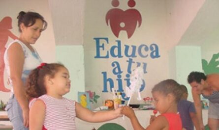 Celebran en Cienfuegos aniversario 32 del programa Educa a tu hijo