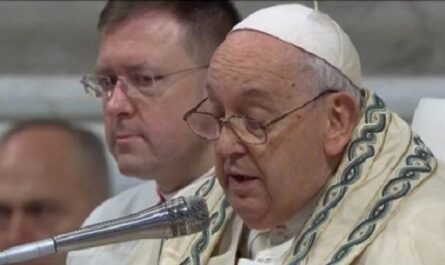 Papa Francisco pide respetar, cuidar y valorar a las mujeres