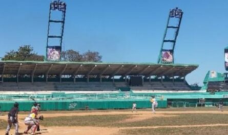 Prosiguen su accionar Torneos Nacionales de Béisbol Sub-15 y Sub-18