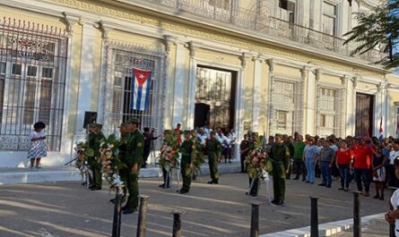 Rinden homenaje popular en Cárdenas a José Antonio Echeverría