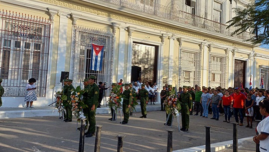 Rinden homenaje popular en Cárdenas a José Antonio Echeverría