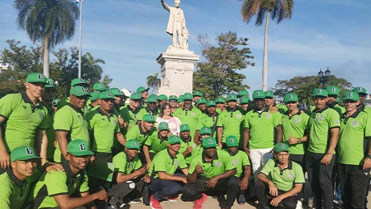 Abanderado equipo de béisbol de Cienfuegos para venidera Serie Nacional