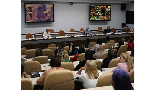 Presidente de Cuba resalta retos del Ministerio de Justicia