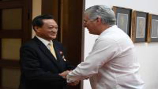 Presidente de Cuba recibió a embajador de República Popular Democrática de Corea