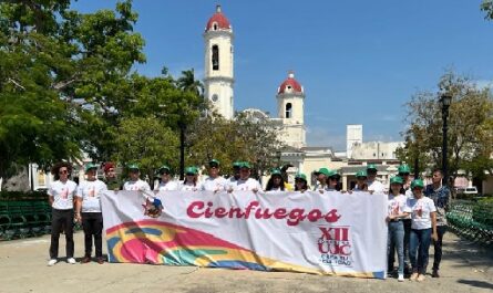 Abanderan delegación cienfueguera al XII Congreso de la UJC