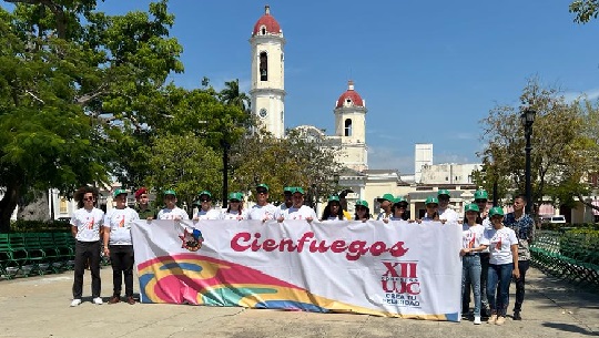 Abanderan delegación cienfueguera al XII Congreso de la UJC