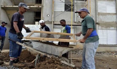Avanza-programa-de-construccion-de-viviendas-en-Cienfuegos