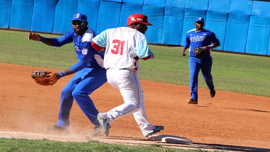 Expulsiones-e-investigacion-en-Serie-Nacional-de-Beisbol.