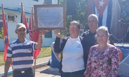 Festejan-su-Dia-Trabajadores-de-la-Industria-Pesquera-en-Cienfuegos