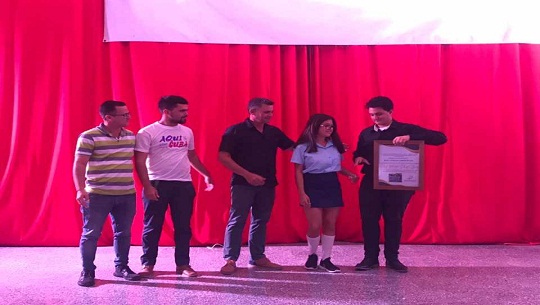 Continúa graduación de estudiantes de 12mo grado en Cienfuegos