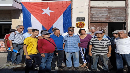 Rinden tributo a Eduardo García Delgado en Cienfuegos 