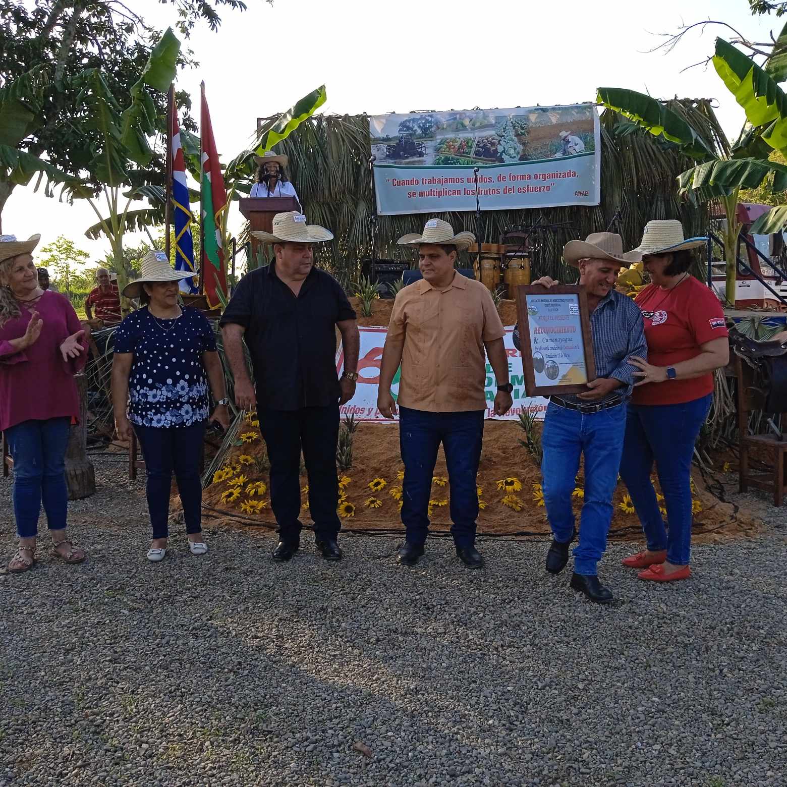 Celebran en Cienfuegos acto provincial por el Día del Campesino