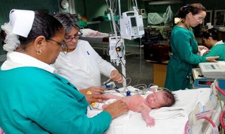 Crece-nivel-cientifico-de-Pediatrico-cienfueguero-en-su-aniversario