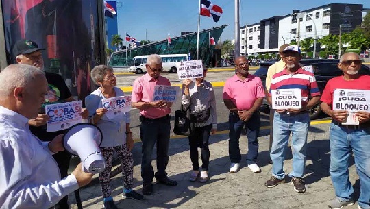 Dominicanos exigen a EEUU retire a Cuba de su lista terrorista