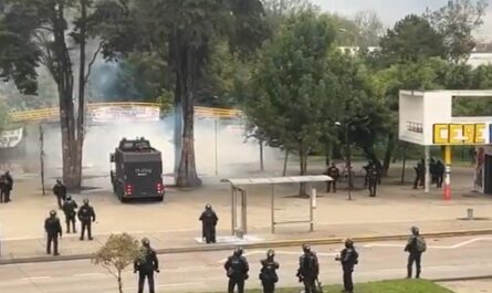 Encapuchados-toman-un-departamento-de-la-Universidad-Nacional-en-Bogota