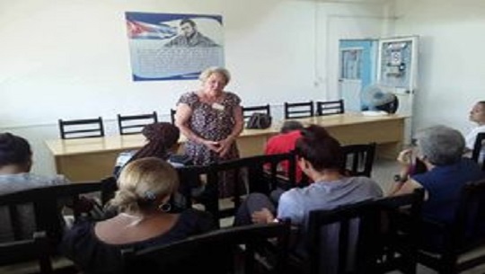 Intercambian en Empresa Glucosa Cienfuegos sobre Programa de Adelanto para las Mujeres