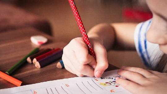 🎧 El Triángulo de la confianza: Madre e hija educadoras