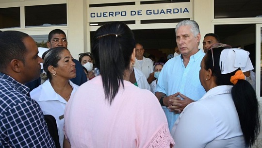 Presidente cubano en recorrido de trabajo por el municipio de Mariel