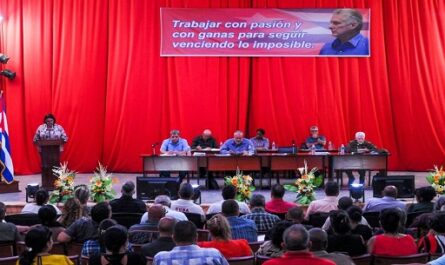 Cienfuegos-posee-la-fibra-para-revertir-problemas-y-avanzar