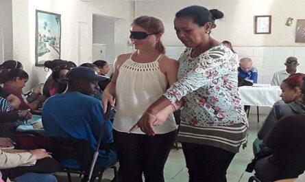 Comenzara-en-Cienfuegos-proyecto-de-capacitacion-para-ciego