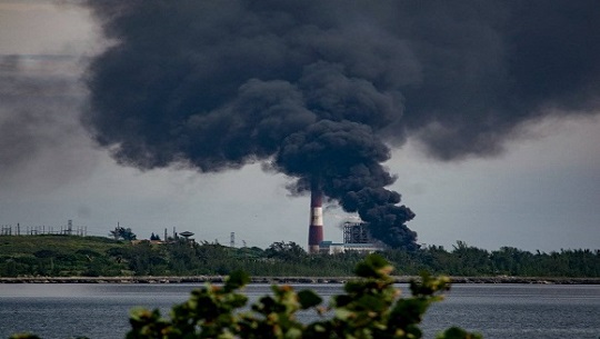 Controlado incendio en tanque de combustible que alimenta a termoeléctrica Antonio Guiteras de Matanzas