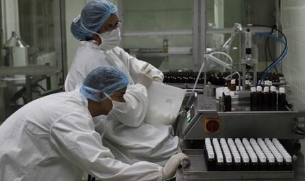 Entidad-financiera-rusa-apoyara-a-BioCubaFarma-en-desarrollo-de-medicamentos-contra-enfermedades-geriatricas-y-oncologicas