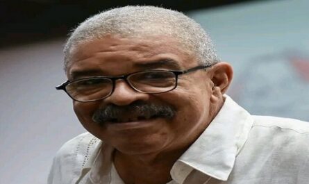 Fallece-periodista-y-critico-de-arte-cubano-Pedro-de-la-Hoz