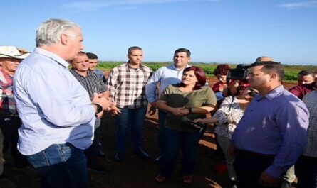 Presidente-Diaz-Canel-recorre-provincia-mas-occidental-de-Cuba