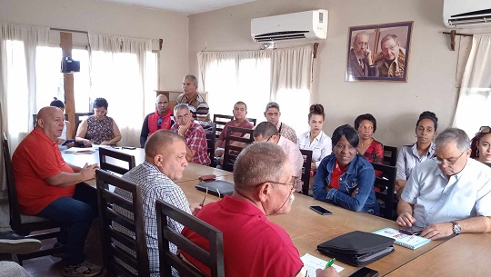 Reciben-Centros-laborales-y-de-servicios-en-Palmira-visita-gubernamental