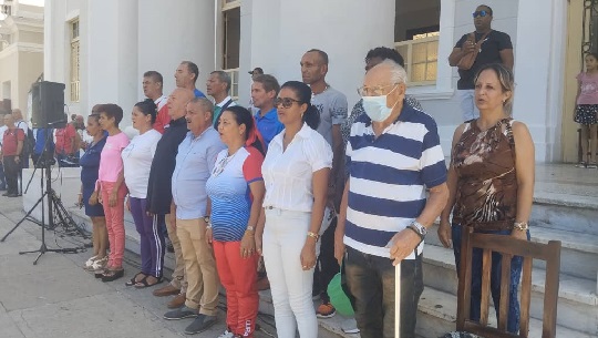🎧 Reconocen en Cienfuegos a fundadores de los Juegos Escolares Nacionales