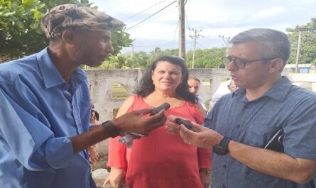 Recorrio-Vice-Primer-ministro-sitio-de-interes-en-Cruces-en-visita-gubernamental.