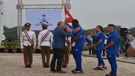 Abanderan en Cuba delegaciones olímpicas a París 2024