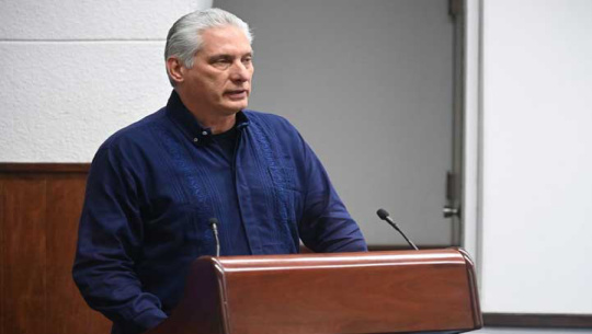 Expresa Presidente cubano conclusiones del VIII Pleno del Partido Comunista