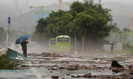 Lluvias-torrenciales-dejan-un-saldo-de-50-muertos-15-desaparecidos-en-China