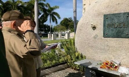 Rinden tributo en Santiago de Cuba a Fidel Castro