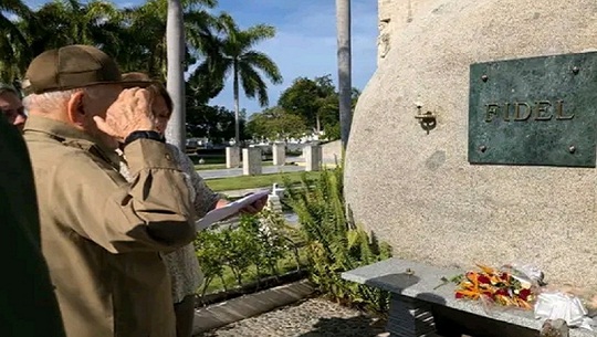 Rinden tributo en Santiago de Cuba a Fidel Castro