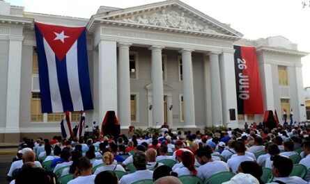 Saluda Camacho Aguilera a Cienfuegos por gesta de Septiembre