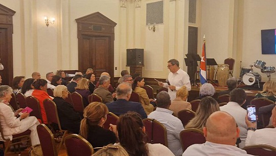 Dialogó Canciller con compatriotas cubanos en EE.UU.