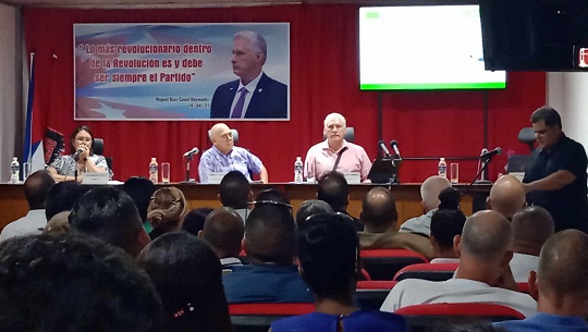 Preside Díaz-Canel Pleno extraordinario del Partido en Cienfuegos