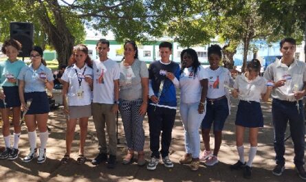 Jovenes-cienfuegueros-recuerdan-la-gesta-del-5-de-septiembre