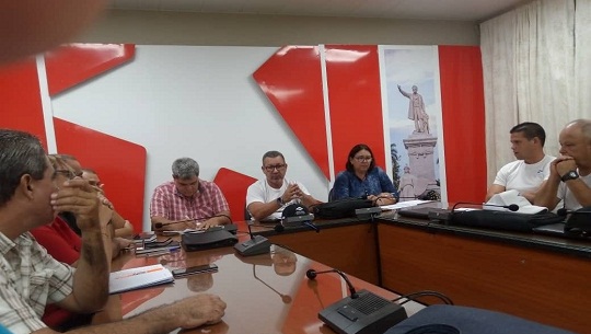Evalúa Presidente del INRH situación con abasto de agua en Cienfuegos