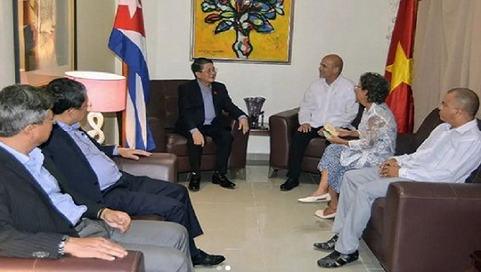 Visita Cuba delegación parlamentaria vietnamita