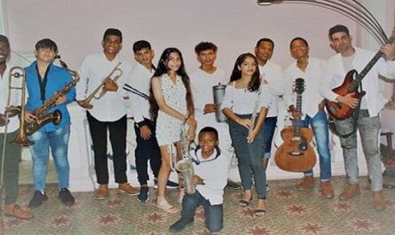 Arriba a sus 44 años grupo musical Ismaelillo de Cienfuegos
