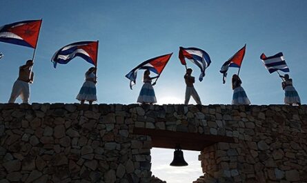 Evocan 156 años del grito independentista en La Demajagua