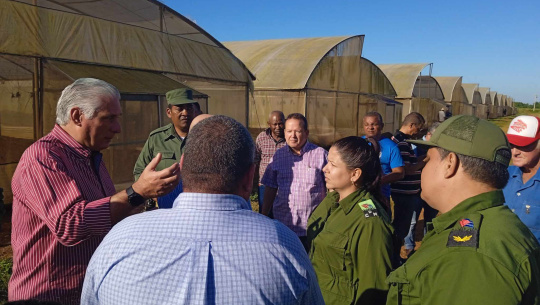 Recorre presidente cubano áreas de interés del municipio de Abreus