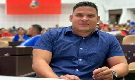Yasmany-Rodriguez-Con-la-juventud-cienfueguera-siempre-se-podra-contar