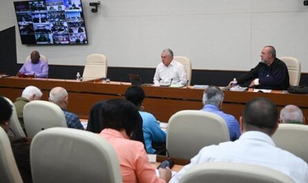 Cuba se alista para atenuar daños de tormenta tropical Rafael
