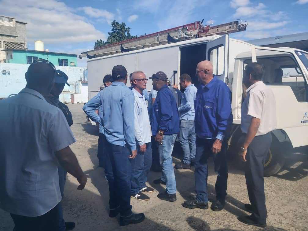 Nueva brigada de telecomunicadores cienfuegueros hacia Artemisa