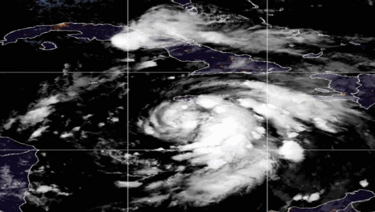 Tormenta Tropical Rafael pasa al sureste de Jamaica